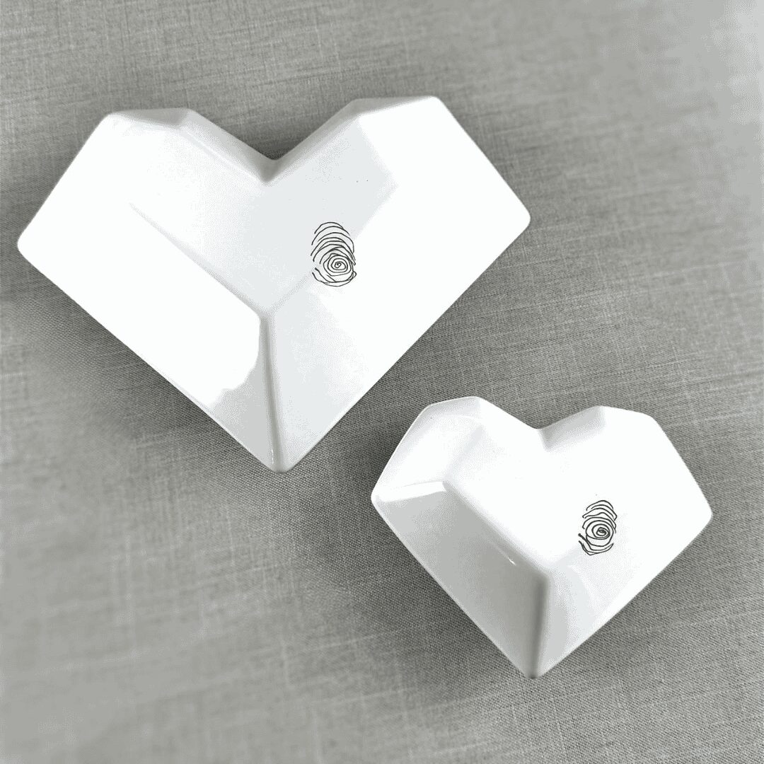 HEART SCULPTURE BY ÁLVARO CUEVAS