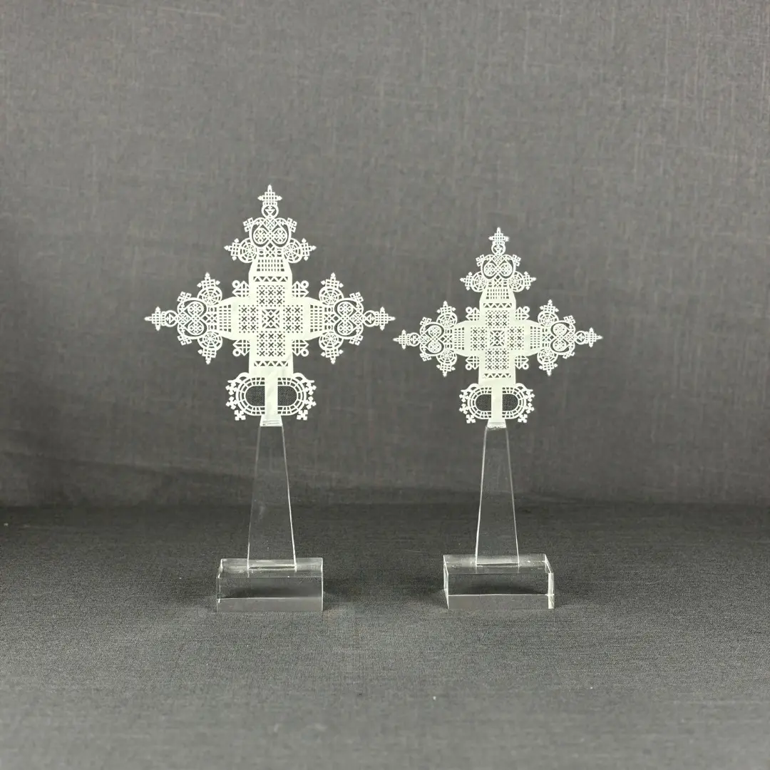 IVORY ACRYLIC CROSS