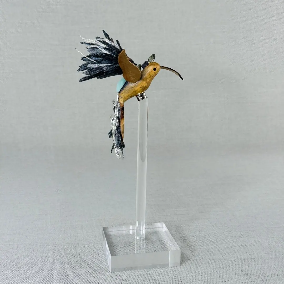 QUARTZ HUMMINGBIRDS ON ACRYLIC BASE