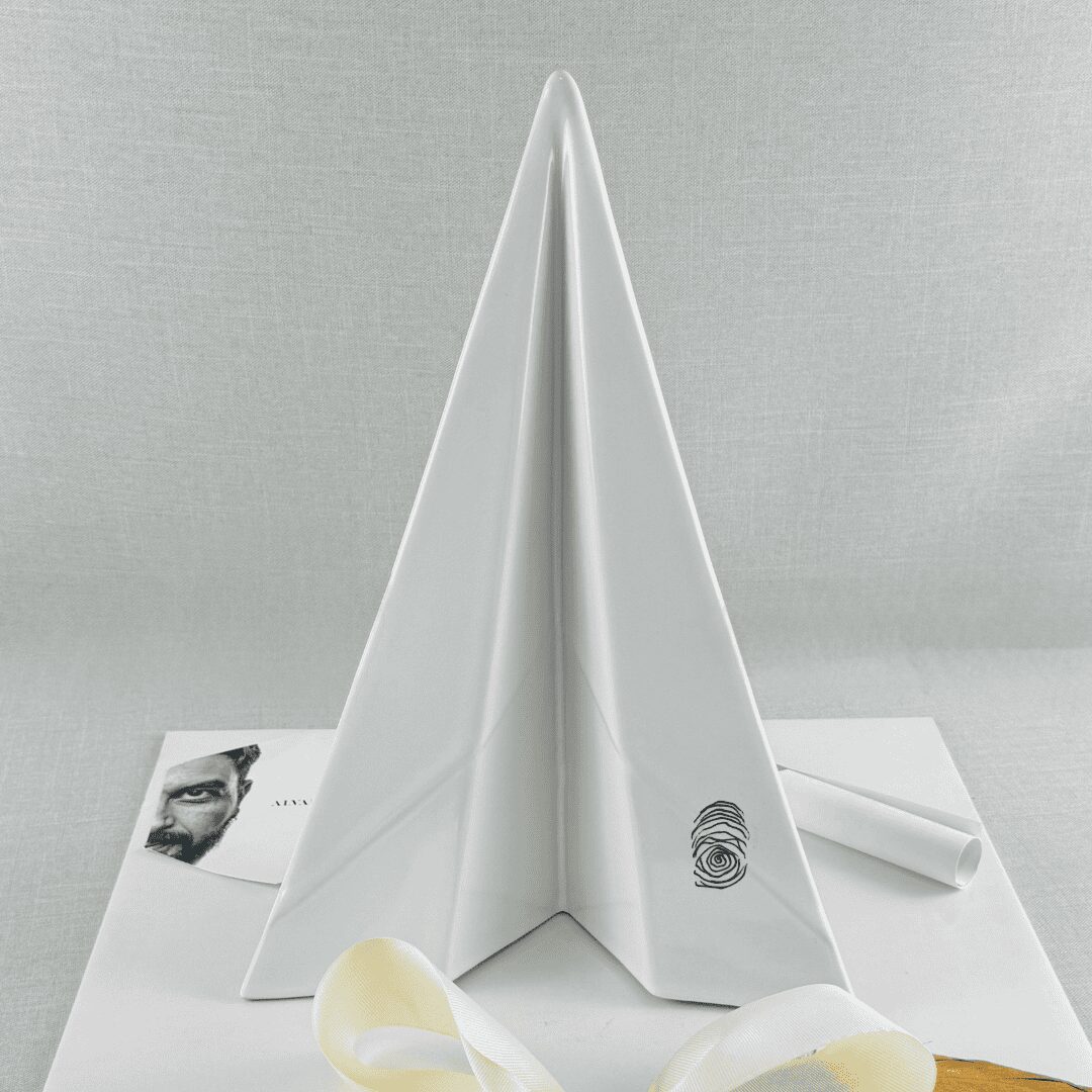 AIRPLANE, ÁLVARO CUEVAS - Image 5