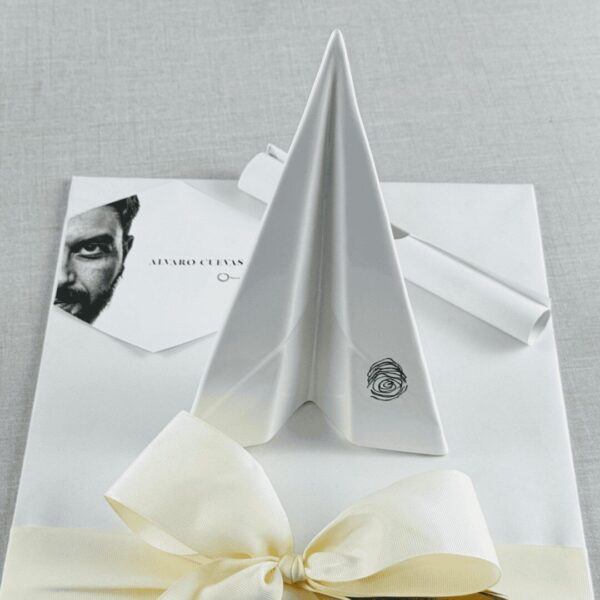 AIRPLANE, ÁLVARO CUEVAS - Image 3